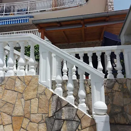 Apartment Rahela Selce