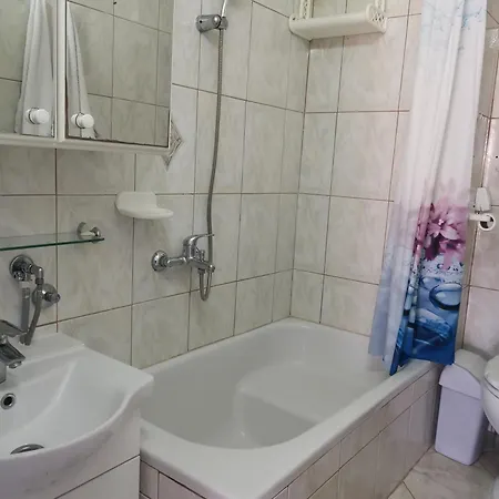 Rahela Apartment *