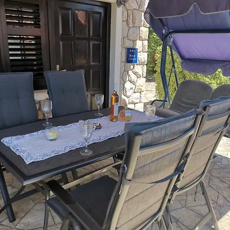 Rahela Apartment